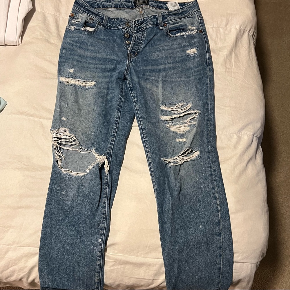 Abercrombie distressed jean